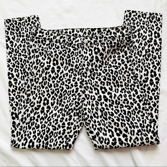H&M Denim - H&M Snow Leopard Skinny Jeans Denim Pants size 30